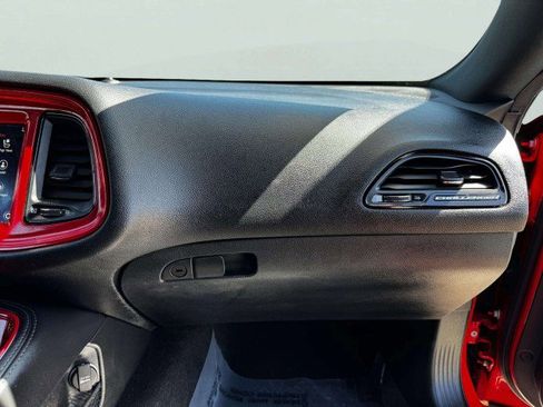 Used 2019 Dodge Challenger SXT w/ Plus Package image 41