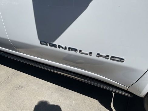 Used 2022 GMC Sierra 3500 Denali w/ Denali Ultimate Package AWD/4WD image 24