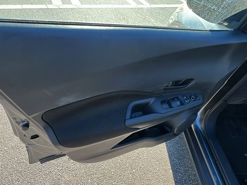 Used 2024 Nissan Kicks S image 14