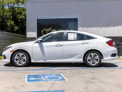 Used 2018 Honda Civic LX image 33