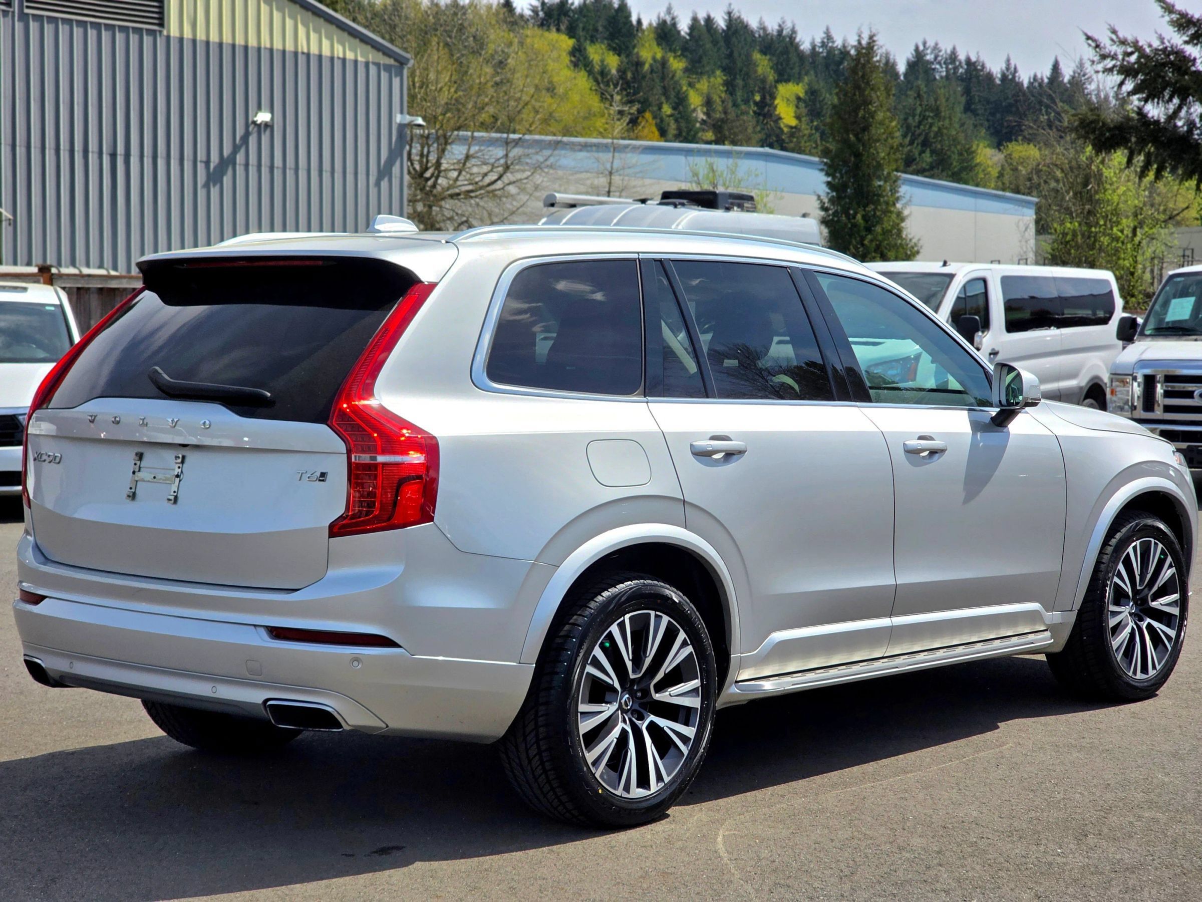 Used 2021 Volvo XC90 T6 Momentum AWD/4WD image 7