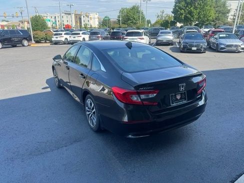 Used 2018 Honda Accord Hybrid image 12