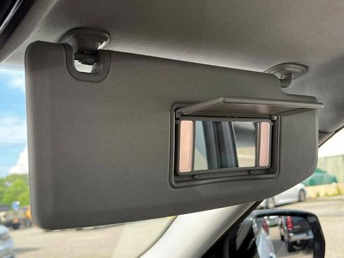 Used 2022 Jeep Grand Cherokee Limited 4xe image 28