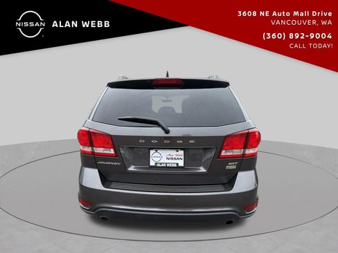Used 2015 Dodge Journey SXT w/ Flexible Seating Group FWD image 4