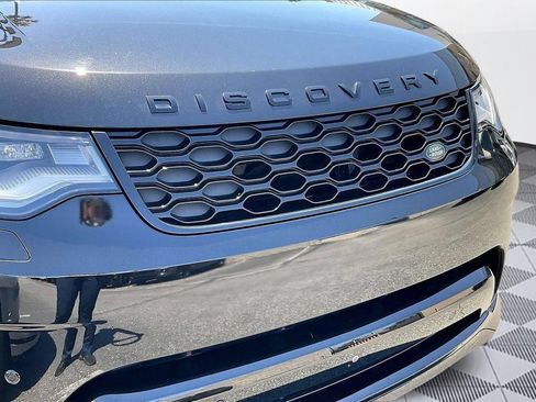 Used 2024 Land Rover Discovery Dynamic SE AWD/4WD image 30
