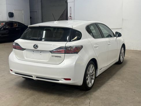 Used 2013 Lexus CT 200h FWD image 6