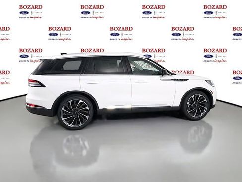 New 2026 Lincoln Aviator Reserve AWD/4WD image 9