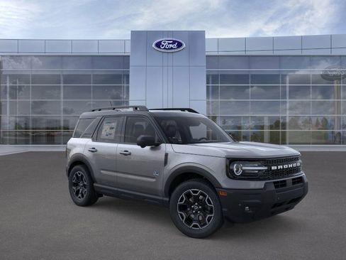 New 2025 Ford Bronco Sport Outer Banks w/ Outer Banks Tech Package+ AWD/4WD image 7