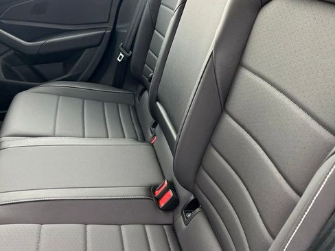 Used 2023 Volkswagen Jetta SE w/ Panoramic Sunroof Package FWD image 17
