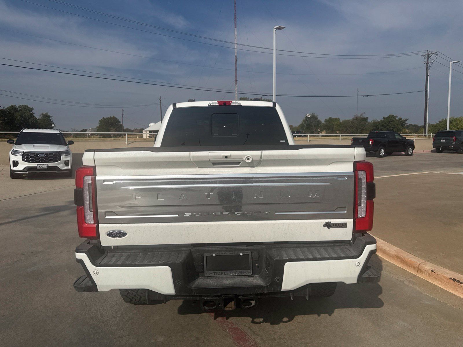 Used 2026 Ford F250 Platinum w/ Platinum Plus Package AWD/4WD image 6