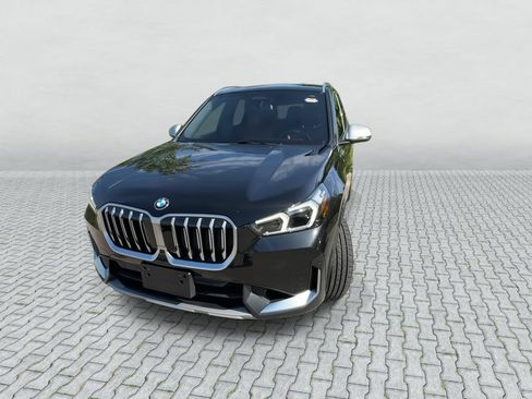 Used 2023 BMW X1 xDrive28i w/ Convenience Package AWD/4WD image 3