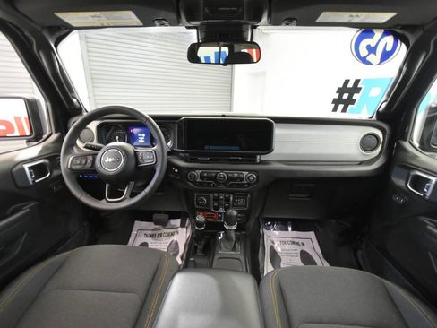 Used 2025 Jeep Wrangler Unlimited Sport S 4xe image 17