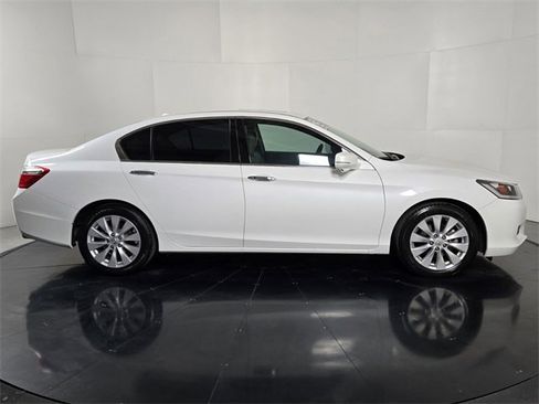 Used 2015 Honda Accord EX-L image 7
