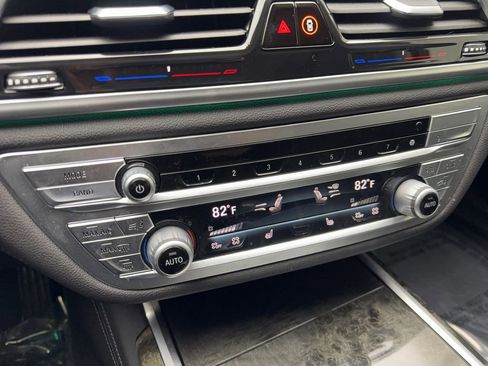 Used 2022 BMW 740i image 65