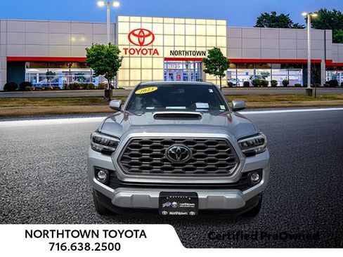 Used 2023 Toyota Tacoma TRD Sport AWD/4WD image 5