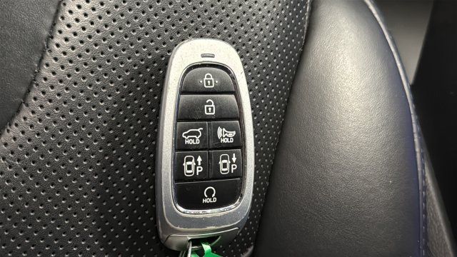 Used 2022 Hyundai Santa Fe Calligraphy AWD/4WD image 43