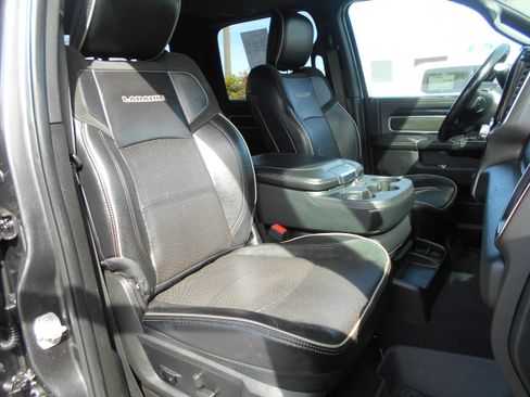 Used 2021 RAM 3500 Laramie AWD/4WD image 10