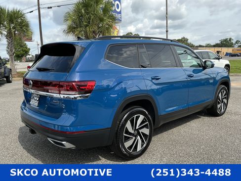 Used 2025 Volkswagen Atlas SE AWD/4WD image 5
