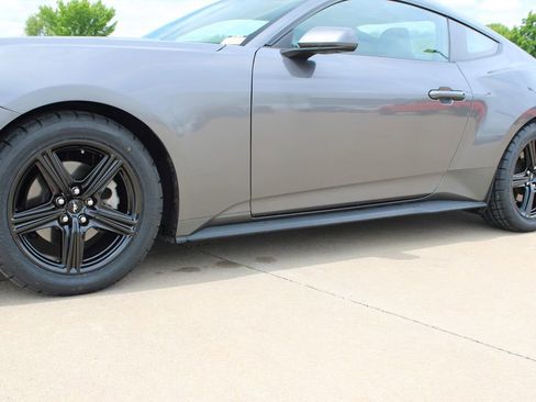 Used 2024 Ford Mustang Premium RWD image 9