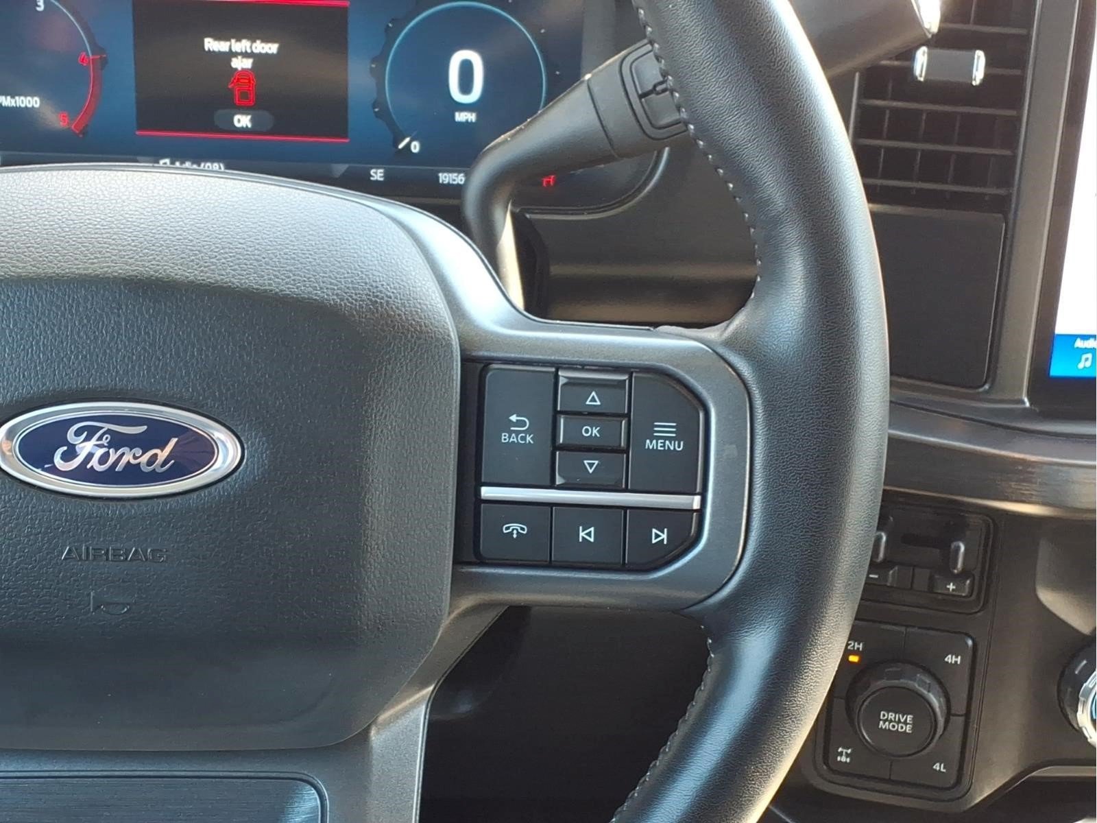 Used 2024 Ford F250 Lariat w/ Chrome Package AWD/4WD image 17