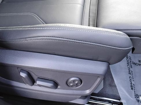 Certified 2024 Audi Q5 e Premium Plus w/ Premium Plus Package image 25