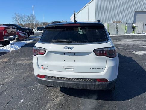 Used 2024 Jeep Compass Limited image 4