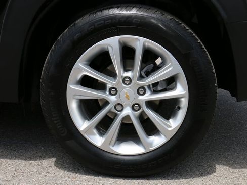 Used 2025 Chevrolet TrailBlazer LS w/ LS Convenience Package FWD image 9