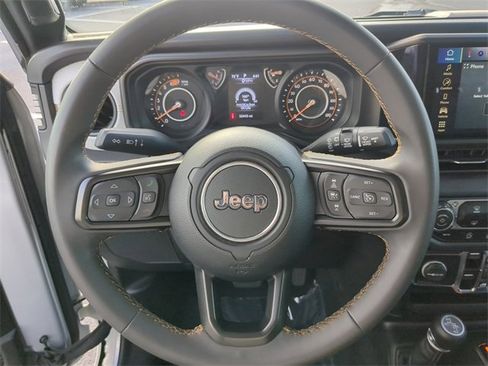 Used 2024 Jeep Wrangler Sport S image 31