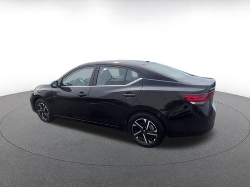 Used 2025 Nissan Sentra SV image 10