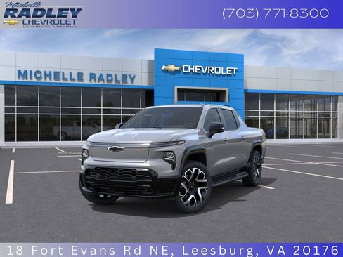 New 2025 Chevrolet Silverado EV RST image 10