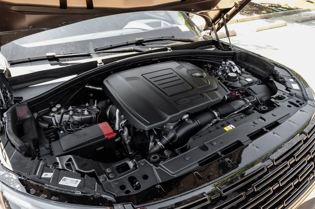 New 2026 Land Rover Range Rover Velar S AWD/4WD image 59