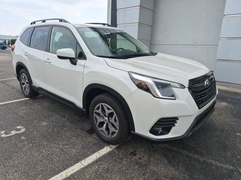 Used 2022 Subaru Forester Premium w/ Popular Package #1 AWD/4WD image 3
