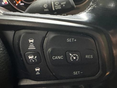 Used 2021 Jeep Gladiator Sport AWD/4WD image 12