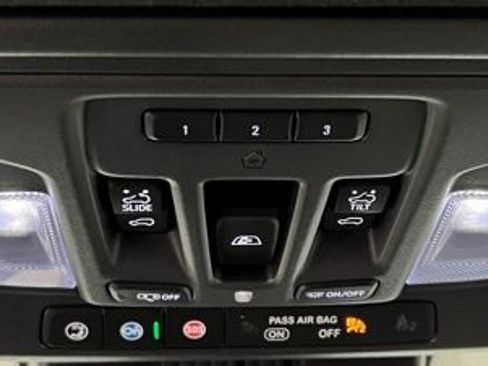 Used 2024 GMC Sierra 3500 Denali Ultimate image 41