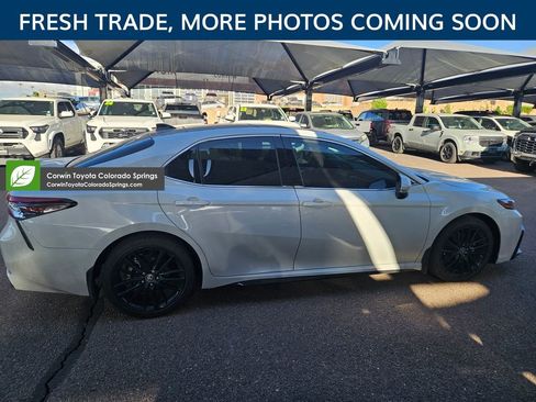 Used 2022 Toyota Camry XSE FWD image 8