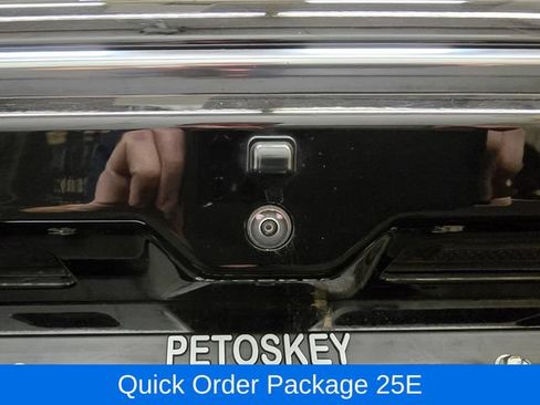Used 2024 Jeep Wagoneer 4WD w/ Rear Seat Video Group 1 image 10