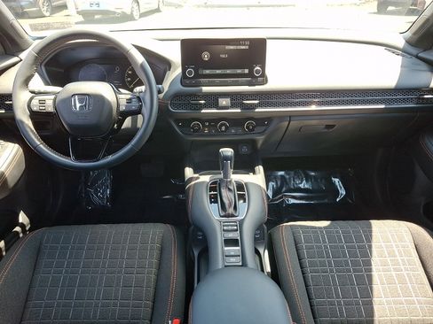 Used 2024 Honda HR-V Sport image 11