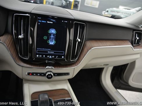 Used 2022 Volvo XC60 T8 Inscription Expression w/ Advanced Package image 29