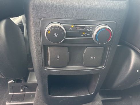Used 2021 Ford Explorer XLT w/ Equipment Group 202A image 20