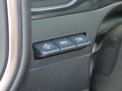 Used 2020 GMC Sierra 1500 AT4 w/ AT4 Premium Package AWD/4WD image 7