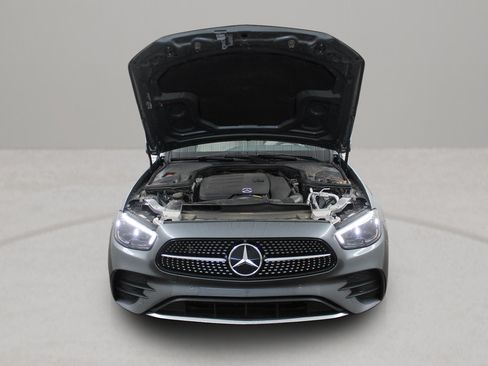 Used 2023 Mercedes-Benz E 350 4MATIC Sedan image 42