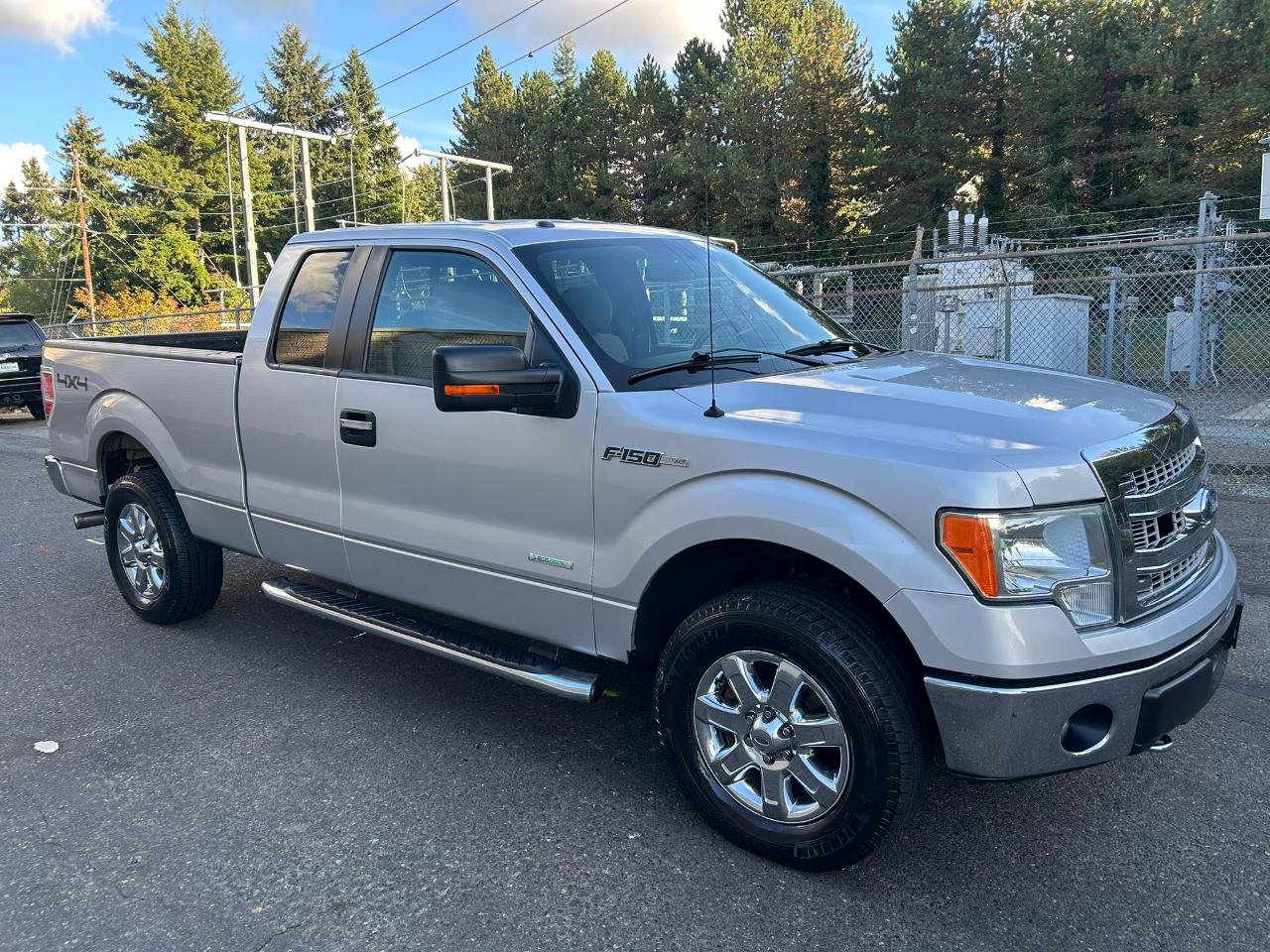 Used 2014 Ford F150 XLT w/ Equipment Group 302A Luxury AWD/4WD image 3