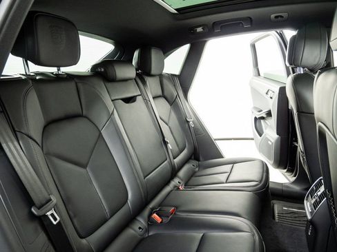 New 2026 Porsche Macan AWD/4WD image 23