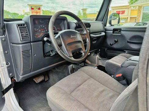 Used 2004 Jeep Wrangler 4WD image 59