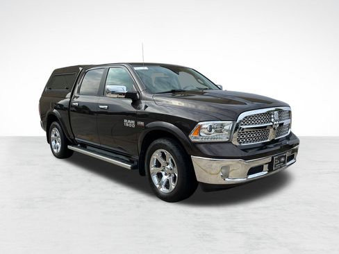 Used 2016 RAM 1500 Laramie w/ Convenience Group image 7