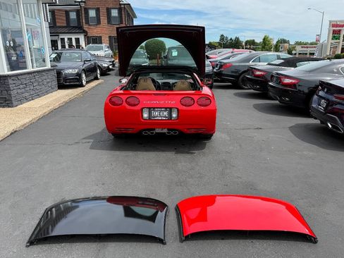 Used 2003 Chevrolet Corvette Coupe w/ Preferred Equipment Group RWD image 29