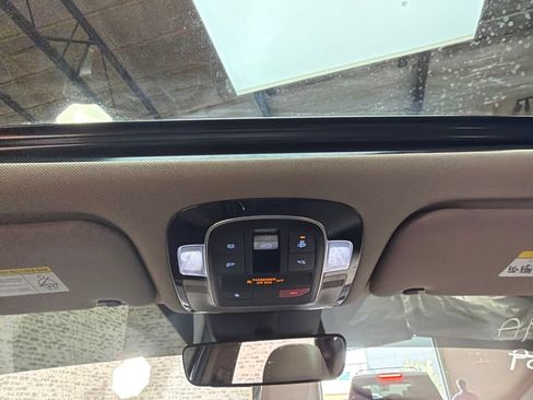 Used 2022 Hyundai Santa Fe SEL w/ Convenience + Premium Package FWD image 23