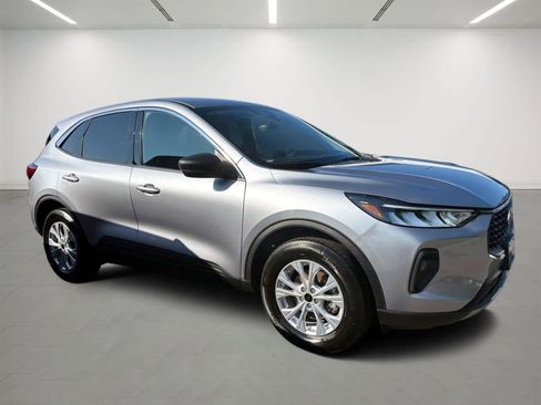 Used 2024 Ford Escape Active AWD/4WD image 4
