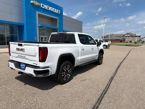 Used 2023 GMC Sierra 1500 AT4 w/ AT4 Premium Package AWD/4WD image 6