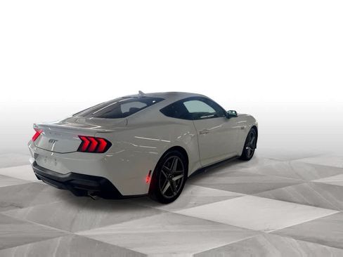 Used 2025 Ford Mustang GT RWD image 8